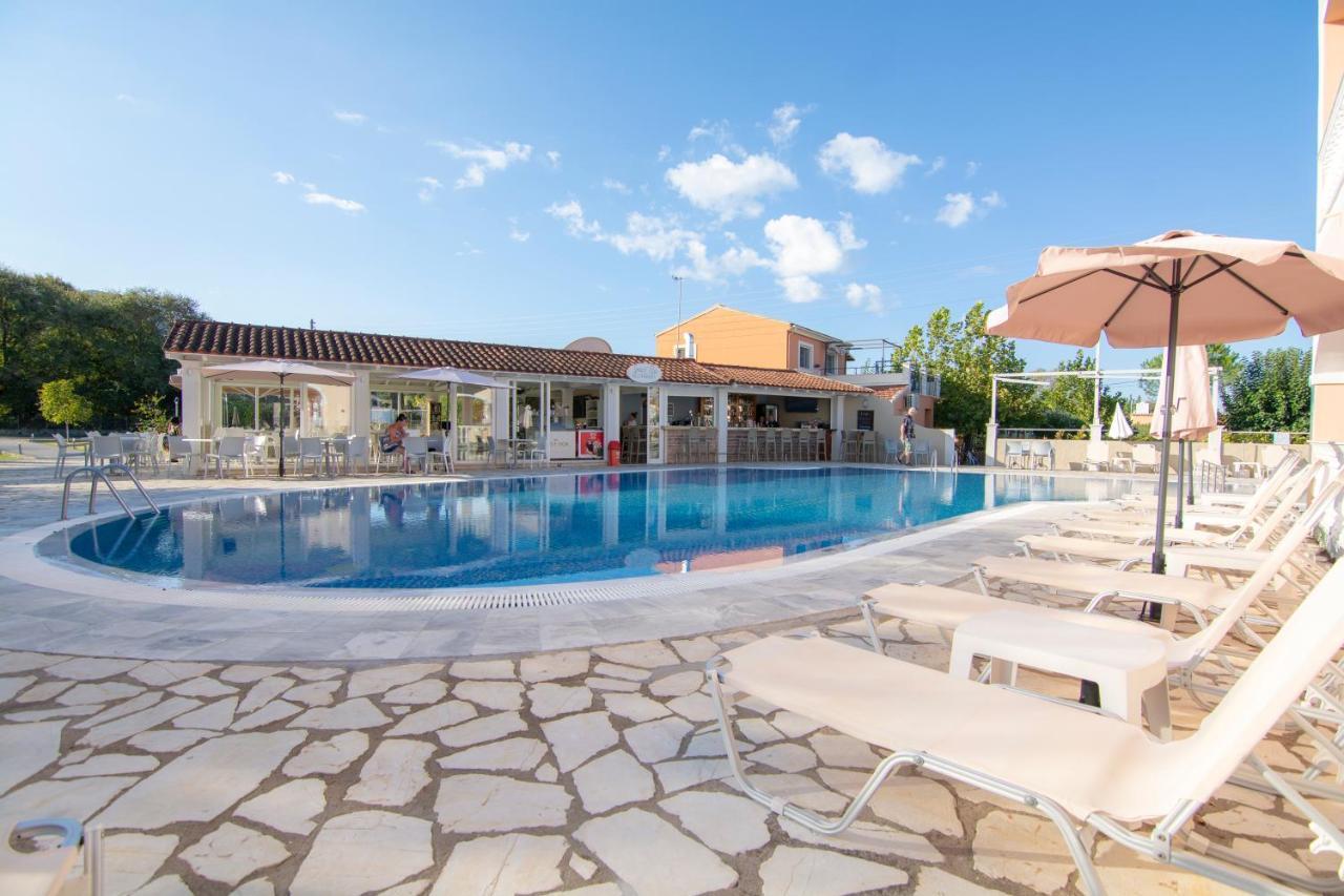 Eriva Hotel Ахарави Экстерьер фото